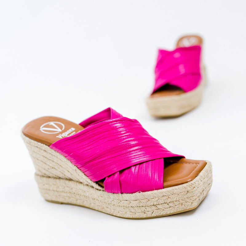 Viguera Wedge Sandals in Fuchsia