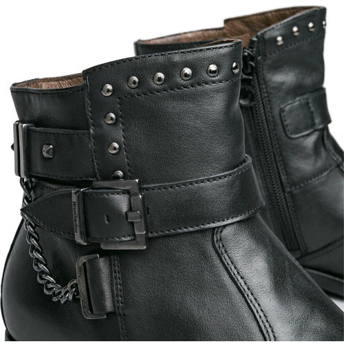 NeroGiardini- Leather Ankle Boots with Chain and Stud detail Boots Nero Giardini 