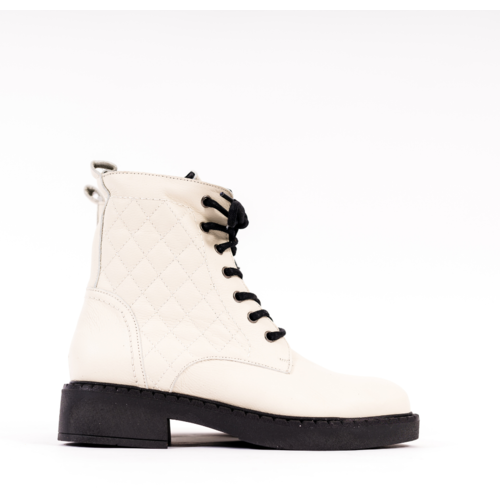 Viguera Cream Quilted Ankle Boot